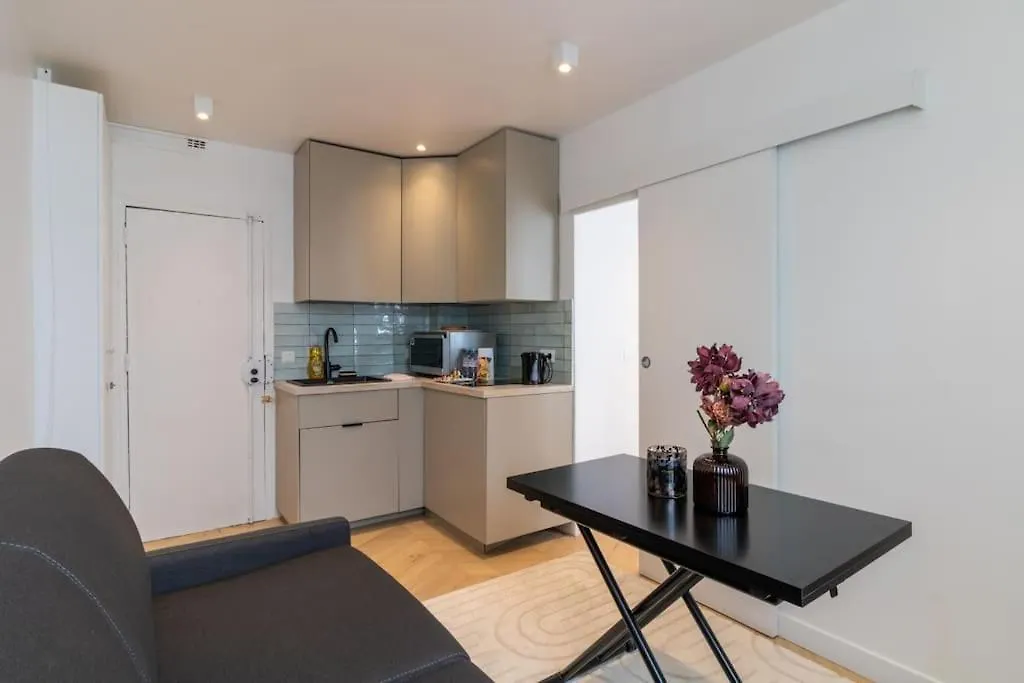 Cozy Modern-Paris7-Tour Eiffel-Champs De Mars Apartment France